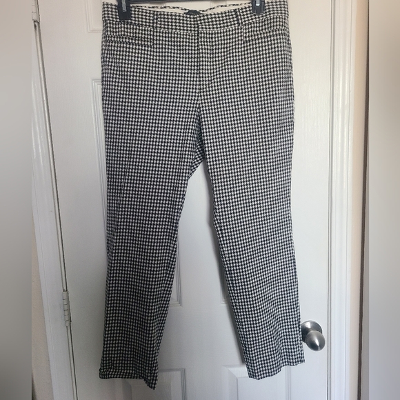 Banana Republic Pants - Banana Republic Sloan Fit Trouser, Color black & white‎ Houndstooth Size 12